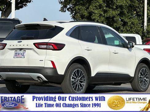 New 2025 Ford Escape SE w/ PHEV Premium Package image 4