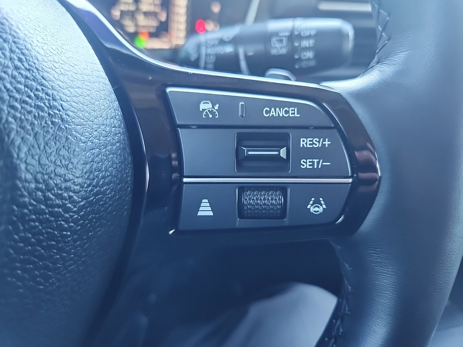 Used 2024 Honda Pilot Elite image 24