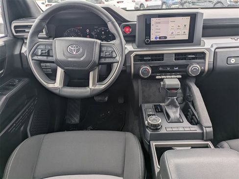 Used 2025 Toyota Tacoma TRD Off-Road image 16