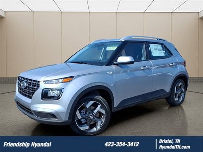 New 2025 Hyundai Venue SEL