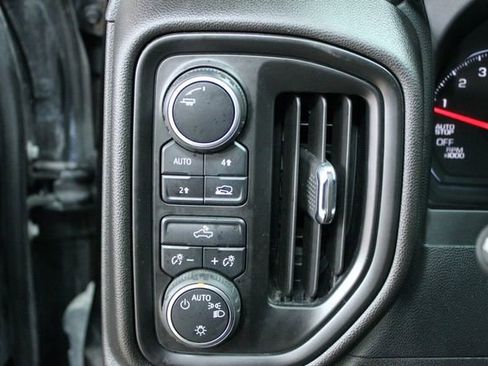 Used 2023 Chevrolet Silverado 1500 Custom image 14