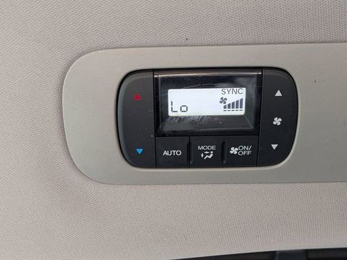 Used 2018 Honda Odyssey EX image 14