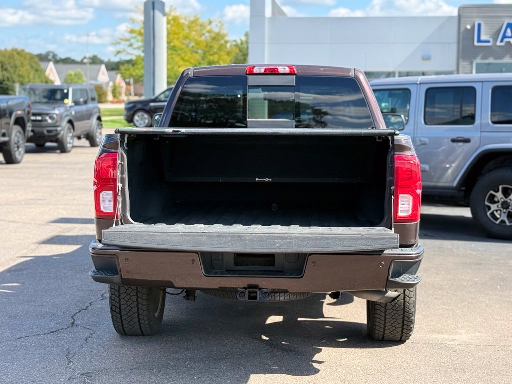 Used 2016 Chevrolet Silverado 1500 LTZ Z71 w/ LTZ Plus Package AWD/4WD image 34