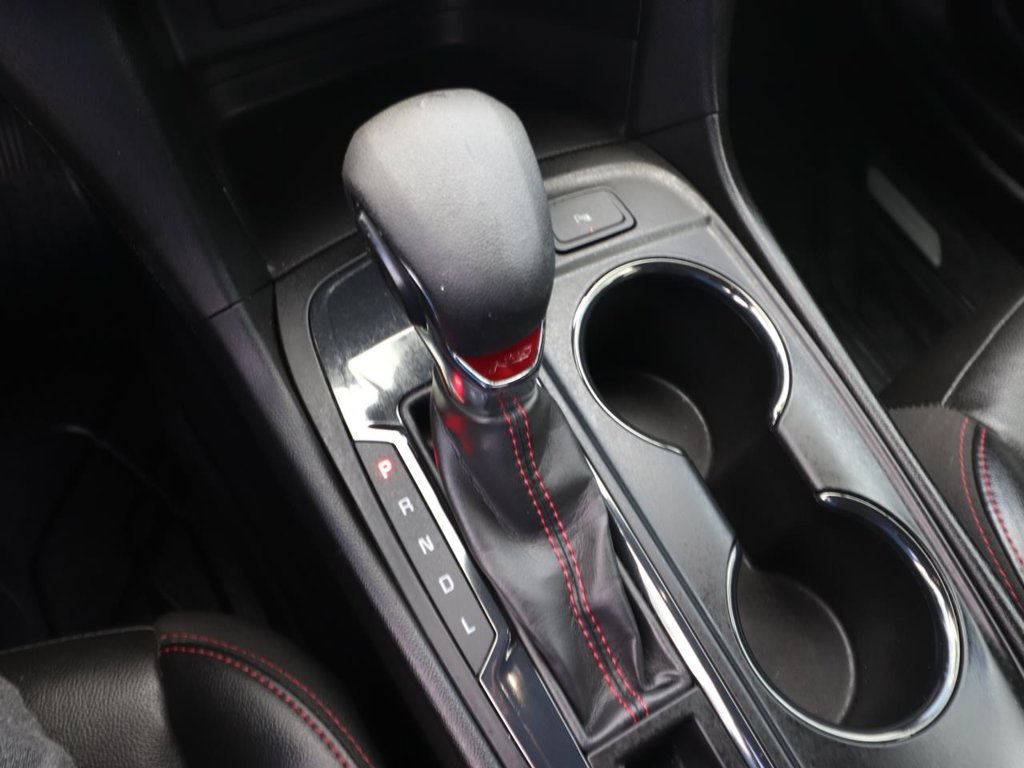 Used 2022 Chevrolet Equinox RS w/ RS Leather Package FWD image 23