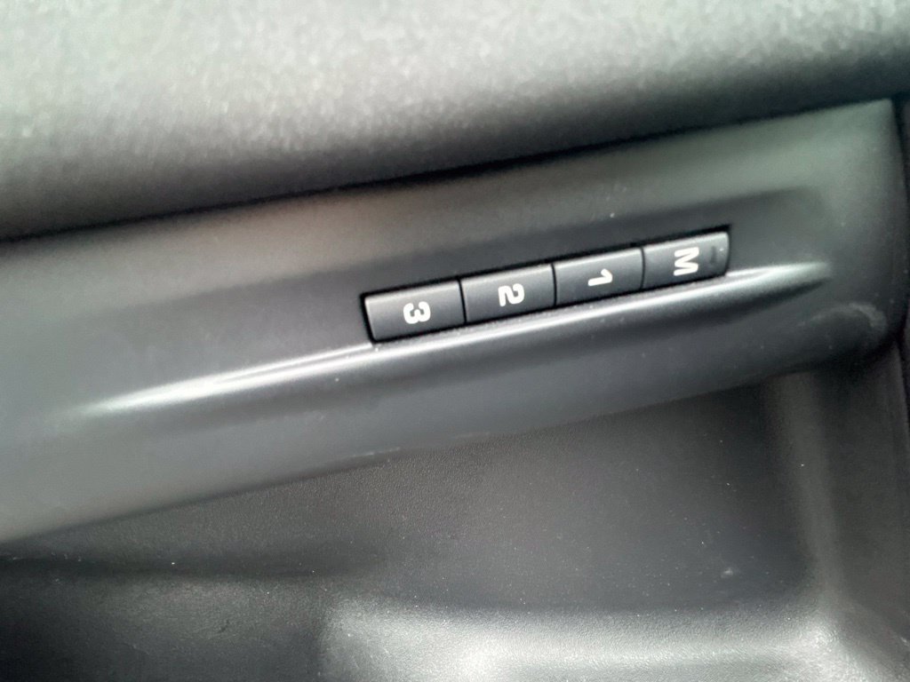 Used 2023 Land Rover Range Rover Evoque SE AWD/4WD image 33