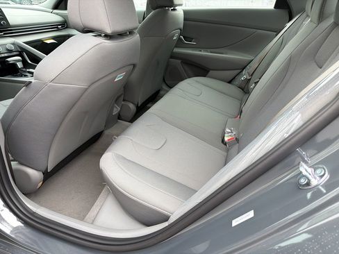 New 2026 Hyundai Elantra SE image 20