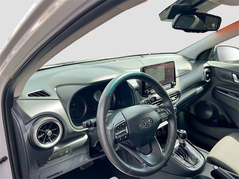 Used 2023 Hyundai Kona SEL w/ Convenience Package image 9