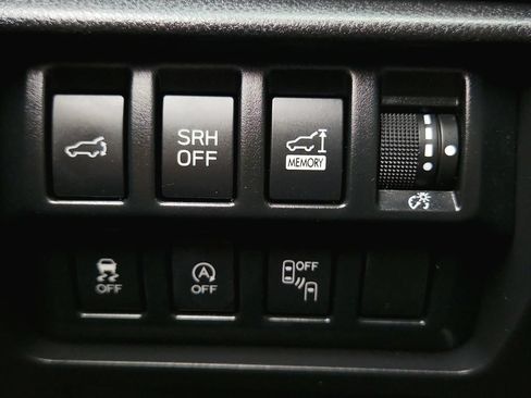 Used 2019 Subaru Forester Limited AWD/4WD image 21