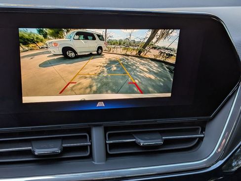 New 2026 Chevrolet Trax RS w/ Driver Confidence Package image 16