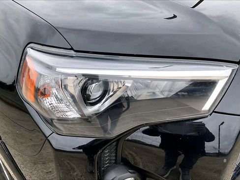 Used 2024 Toyota 4Runner SR5 image 27