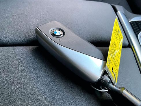 Used 2025 BMW X5 xDrive40i w/ M Sport Package image 14