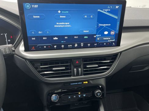 New 2025 Ford Escape Active w/ Tech Pack #1 AWD/4WD image 17