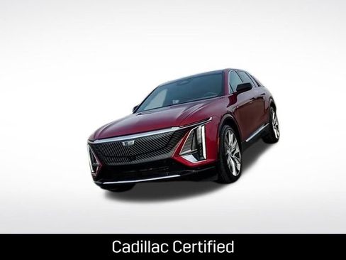 Certified 2024 Cadillac Lyriq Luxury w/ LPO, Floor Liner Package image 2