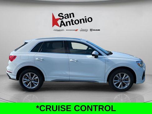 Used 2024 Audi Q3 2.0T Premium image 9