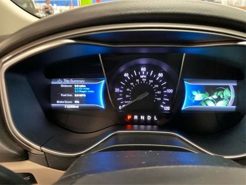 Used 2018 Ford Fusion SE image 20
