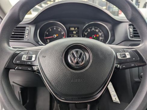 Used 2016 Volkswagen Jetta S FWD image 19