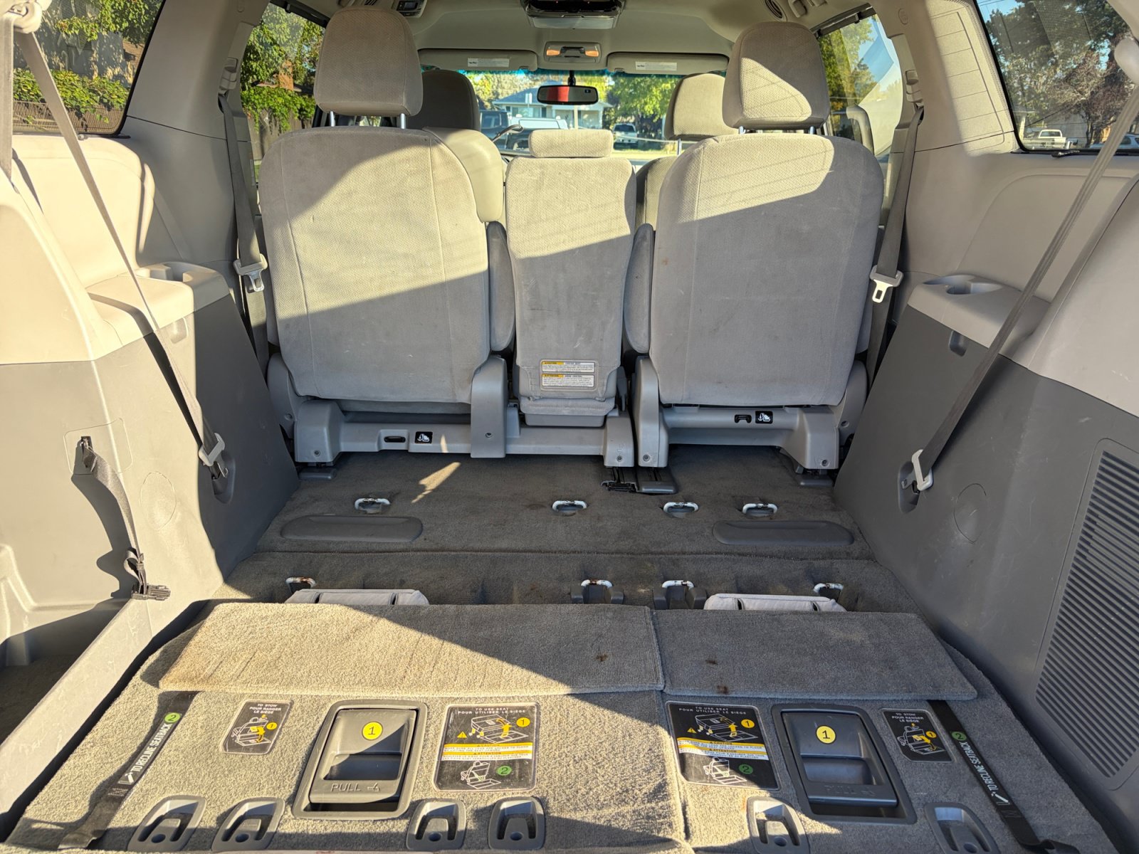 Used 2017 Toyota Sienna LE FWD image 25