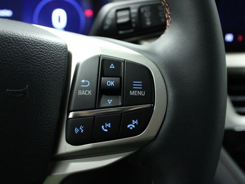 New 2026 Ford Explorer Active image 22