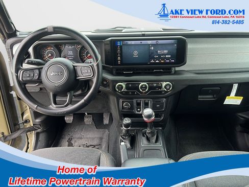 Used 2025 Jeep Wrangler Sport AWD/4WD image 2