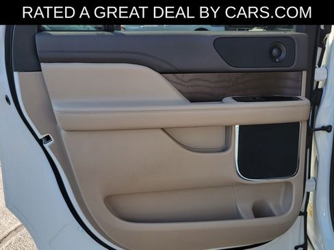 Used 2024 Lincoln Navigator L Reserve AWD/4WD image 15