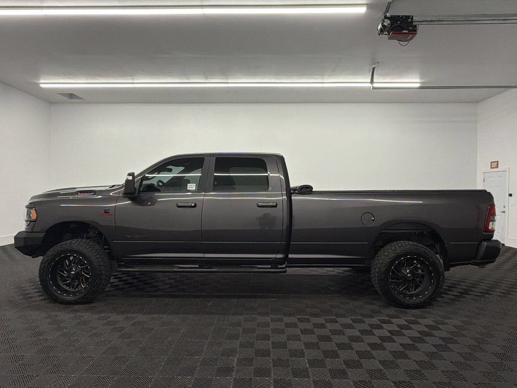Used 2024 RAM 3500 Big Horn w/ Night Edition AWD/4WD image 2
