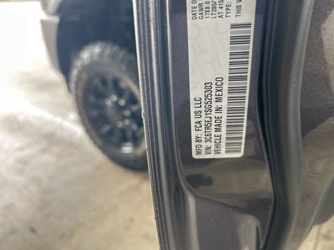 Used 2025 RAM 2500 Power Wagon image 46