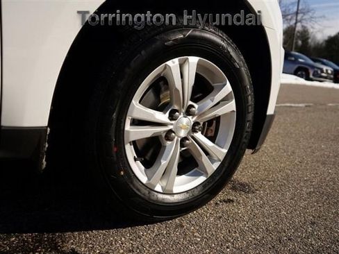 Used 2015 Chevrolet Equinox LT w/ Driver Convenience Package image 9