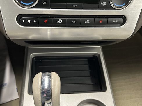 Used 2010 Ford Edge Limited image 33