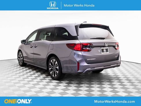 New 2026 Honda Odyssey Elite image 3