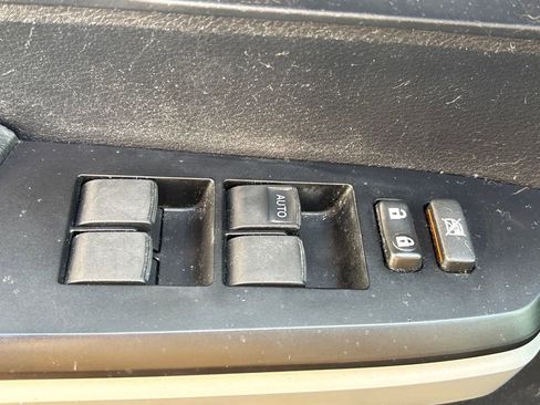 Used 2019 Toyota Tundra SR5 image 7