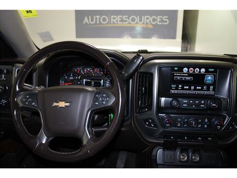 Used 2018 Chevrolet Silverado 1500 LTZ w/ Sport Package image 35