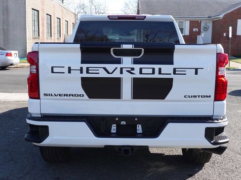 Used 2024 Chevrolet Silverado 1500 Custom w/ Rally Edition AWD/4WD image 9