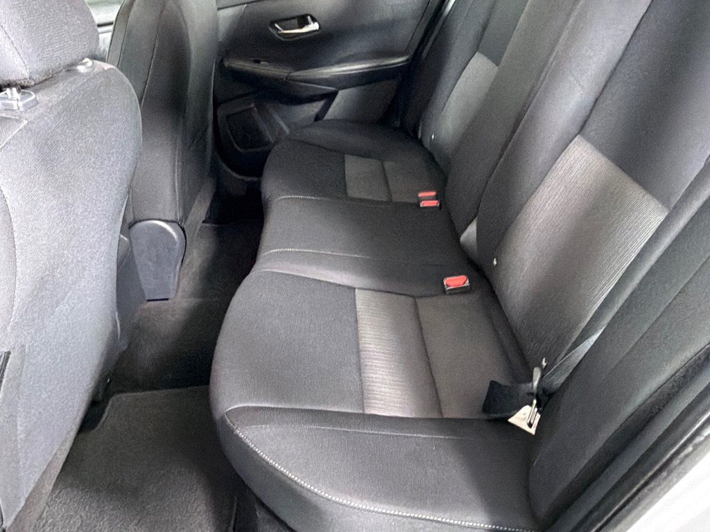Used 2023 Nissan Sentra SV FWD image 17
