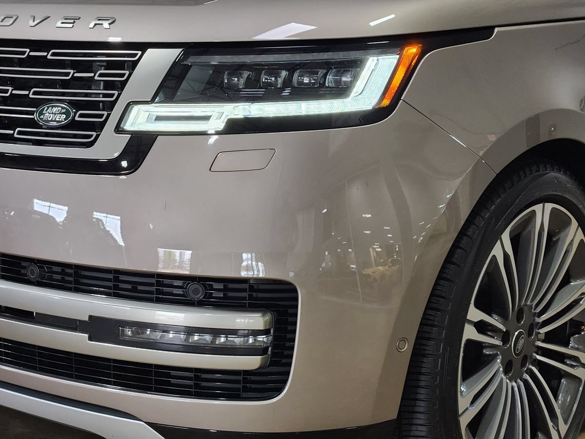 Used 2023 Land Rover Range Rover SE AWD/4WD image 14