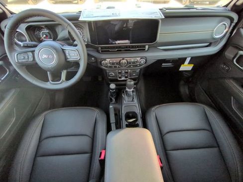 New 2026 Jeep Gladiator Sport image 14