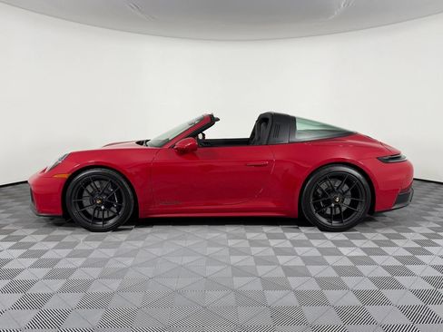 Certified 2026 Porsche 911 Targa 4 GTS AWD/4WD image 31