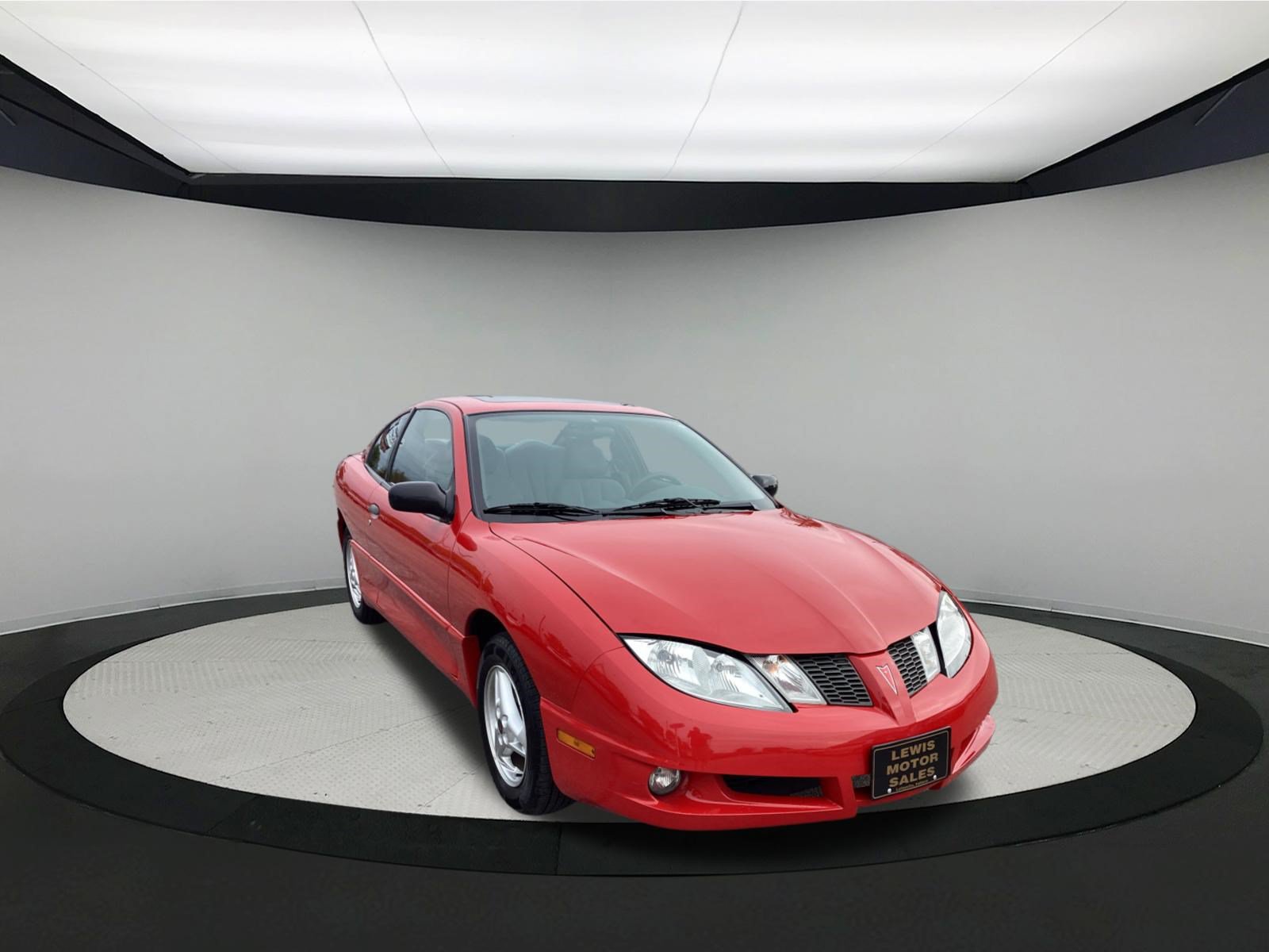 Used 2005 Pontiac Sunfire Coupe w/ 1SB Preferred Equipment Group FWD image 2