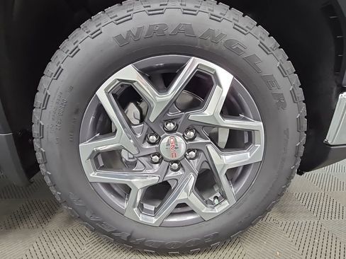 New 2026 GMC Sierra 1500 SLT w/ SLT Premium Plus Package image 49