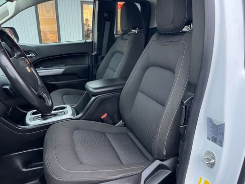 Used 2021 Chevrolet Colorado LT w/ Fleet Safety Package image 16