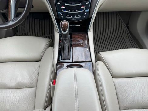 Used 2014 Cadillac XTS Luxury w/ Driver Awareness Package FWD image 21