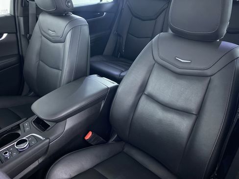 Used 2020 Cadillac XT6 Premium Luxury image 11