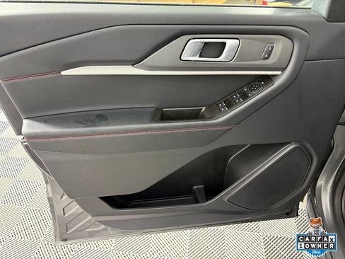Certified 2025 Ford Explorer ST-Line w/ ST-Line Street Pack AWD/4WD image 15