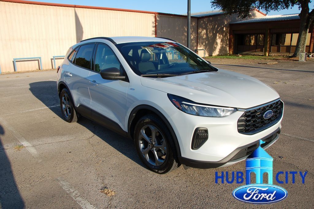 Used 2025 Ford Escape ST-Line FWD image 7