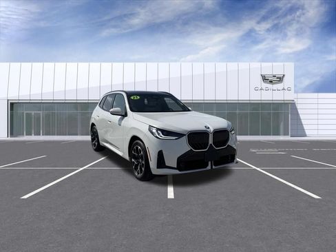Used 2025 BMW X3 xDrive30i w/ M Sport Package AWD/4WD image 1