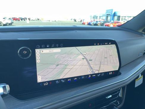 New 2026 Chevrolet Suburban High Country AWD/4WD image 13