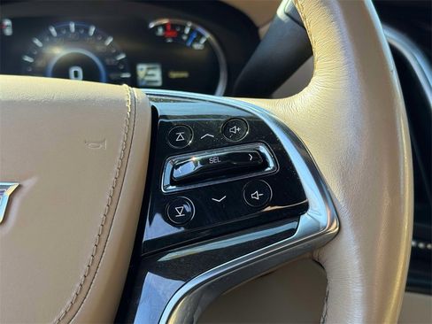 Used 2020 Cadillac Escalade ESV Platinum image 35