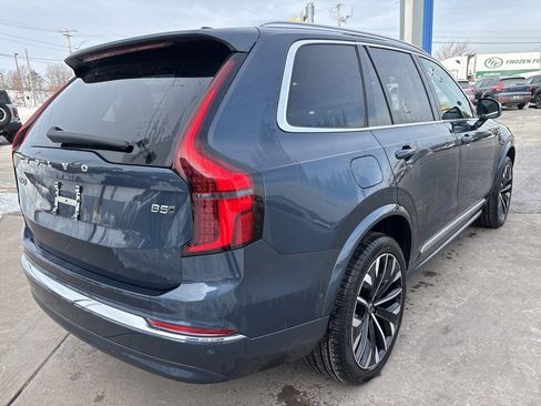 Used 2025 Volvo XC90 B5 Plus image 6