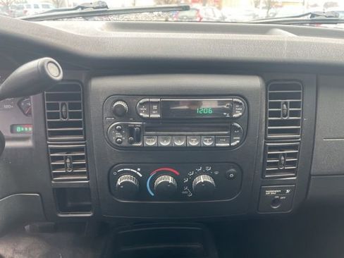 Used 2002 Dodge Dakota 2WD Regular Cab image 16
