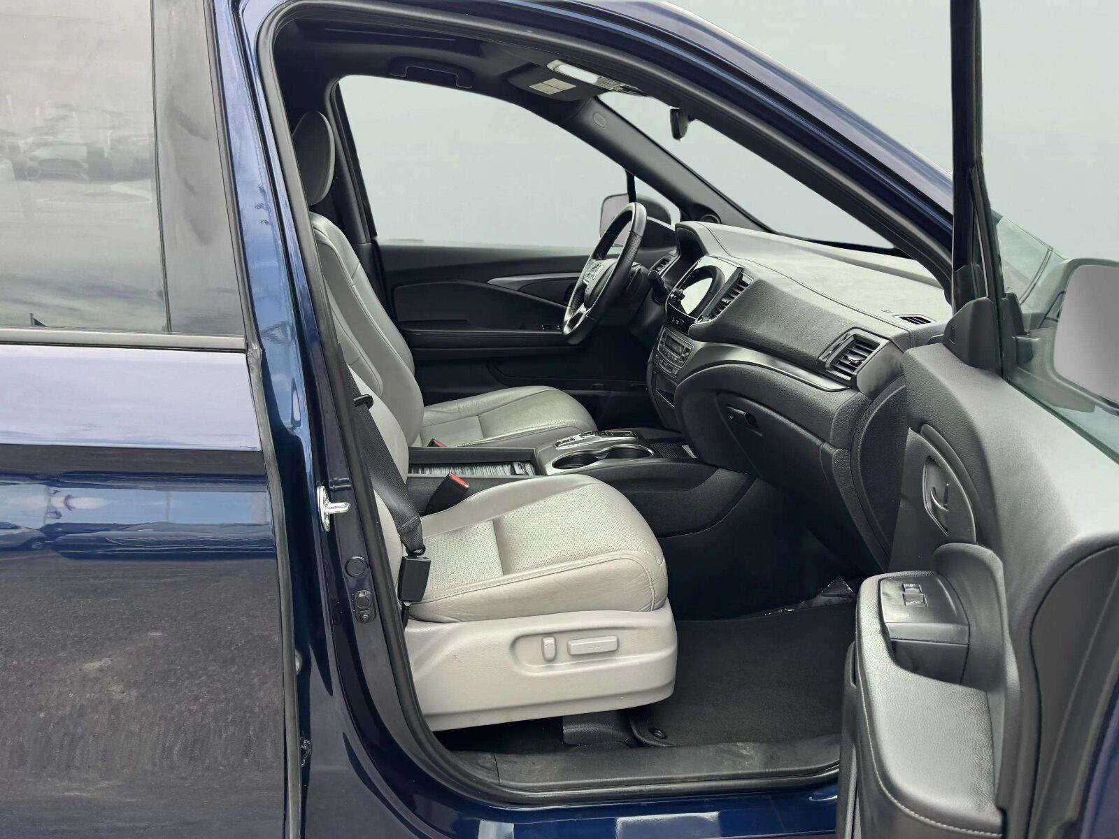 Used 2022 Honda Passport EX-L image 52