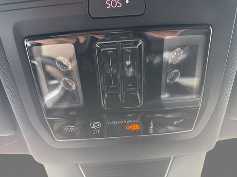New 2026 Volkswagen Tiguan SEL R-Line AWD/4WD image 19